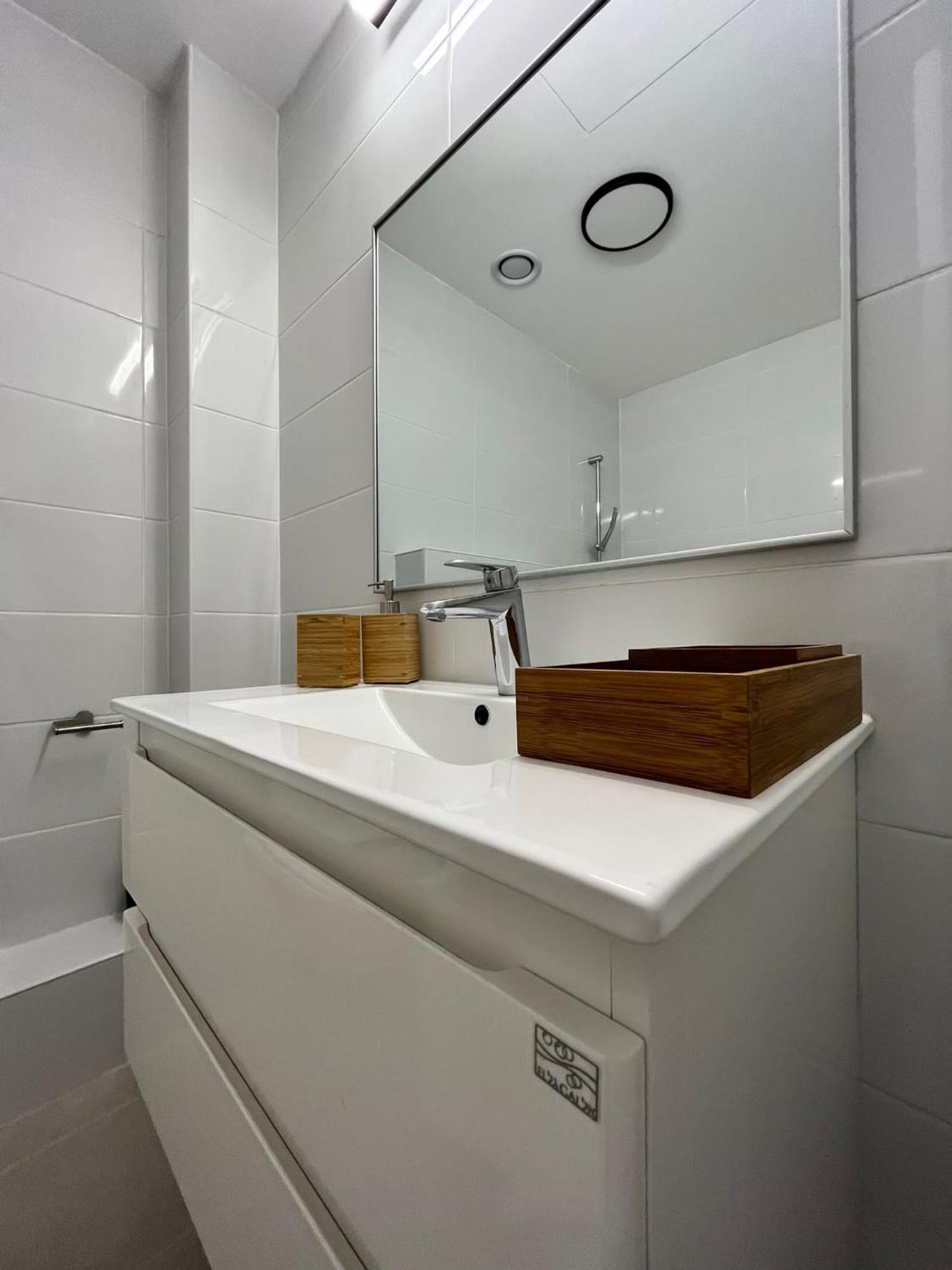 New Luxuries 3 Bedroom Apartment In J Tower Иерусалим Экстерьер фото