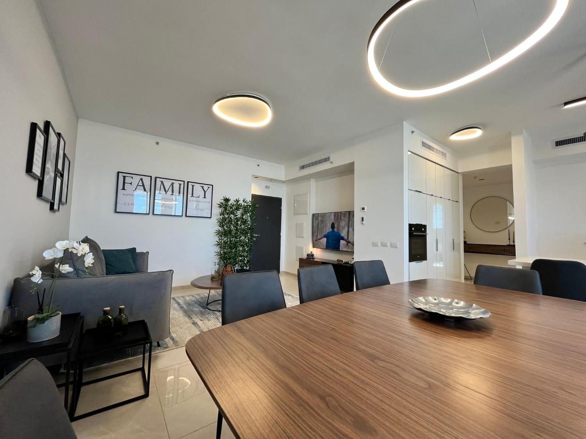 New Luxuries 3 Bedroom Apartment In J Tower Иерусалим Экстерьер фото