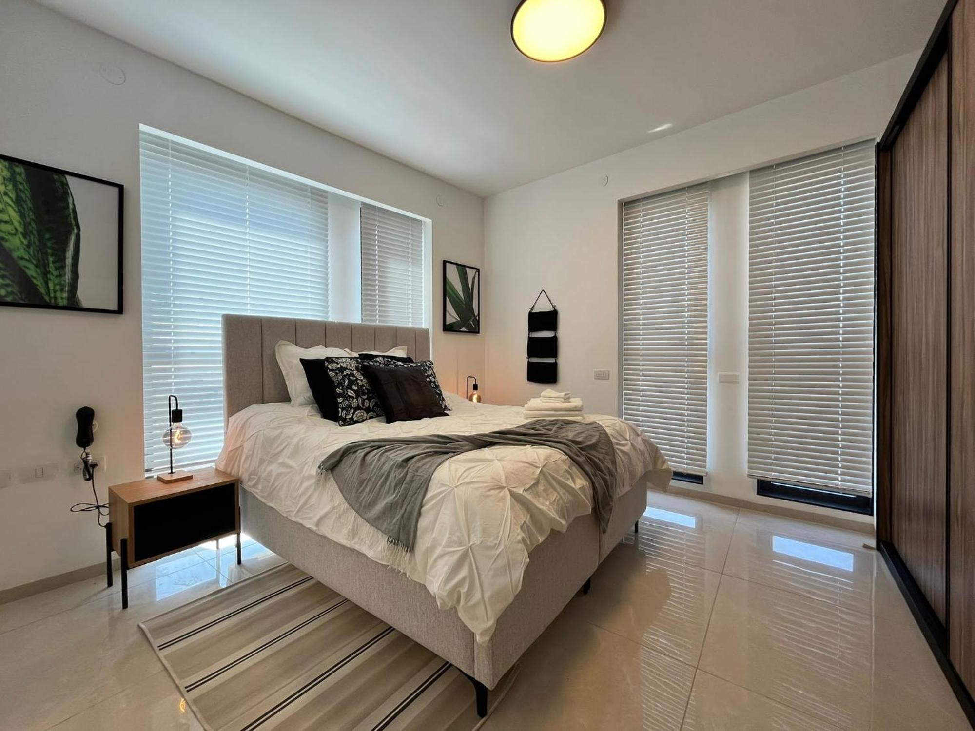 New Luxuries 3 Bedroom Apartment In J Tower Иерусалим Экстерьер фото