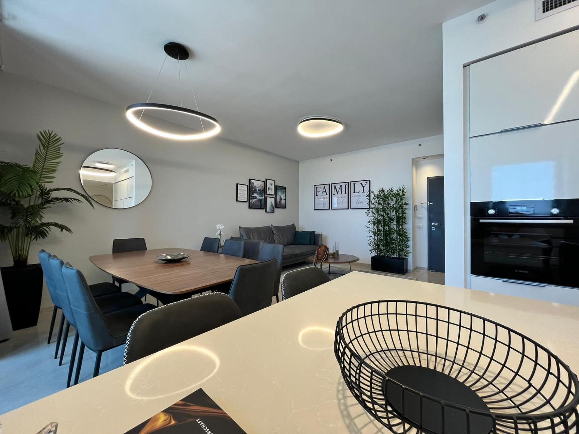 New Luxuries 3 Bedroom Apartment In J Tower Иерусалим Экстерьер фото